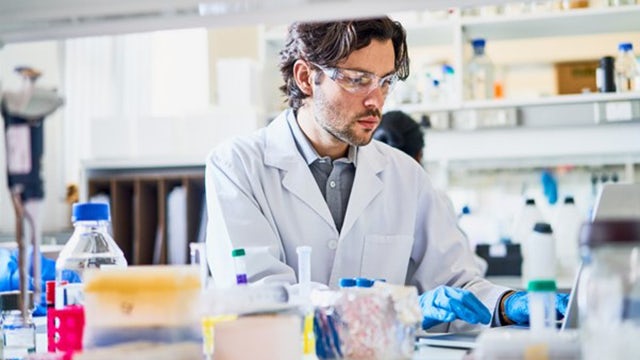 A digital process twin is being used to accelerate the pharmaceutical industry.