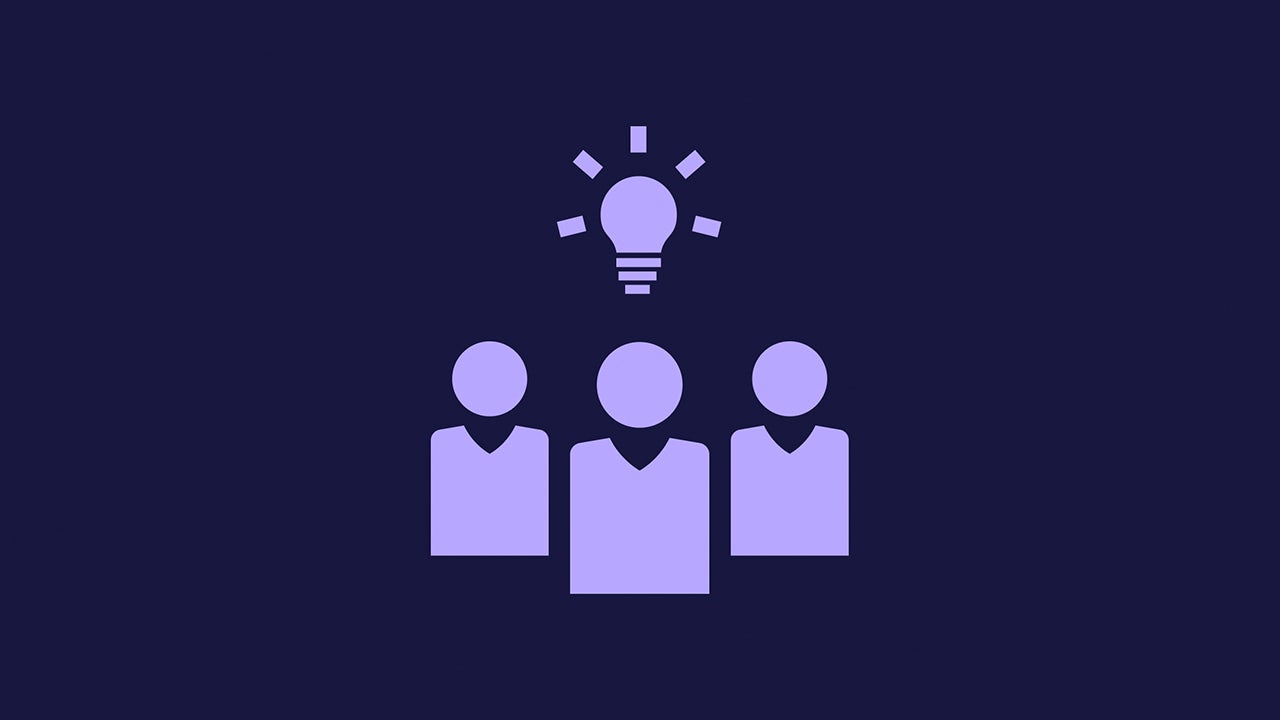 Icon with three people and a lightbulb, representing learning
