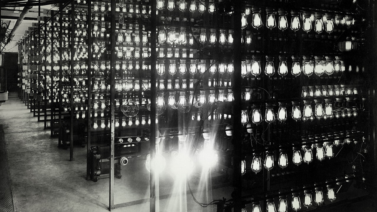 Combustion chamber at the Berlin OSRAM plant S, 1920s.</br>