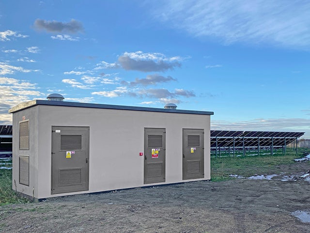 Lamel substation, installed with SION vacuum circuit-breakers from Siemens, at the edge of a solar field in Gdańsk, Poland.